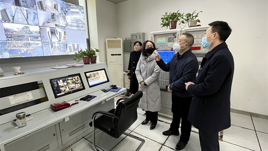 图7:集团董事王玉梁督导康来物业 图7:集团董事王玉梁督导康来物业