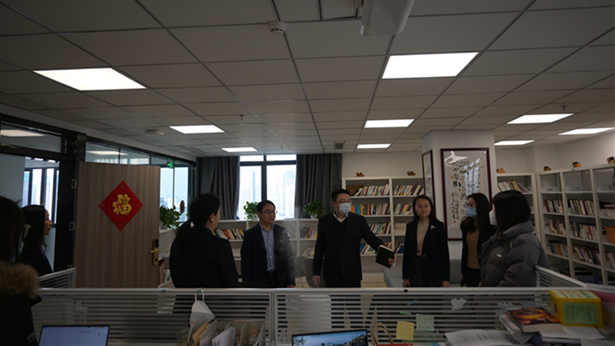图8:集团总会计师齐飞督导金控公司 图8:集团总会计师齐飞督导金控公司