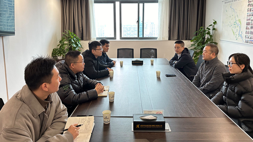 十大体育网站党委副书记王玉梁与中建三局交流培养的人才进行交流座谈 十大体育网站党委副书记王玉梁与中建三局交流培养的人才进行交流座谈